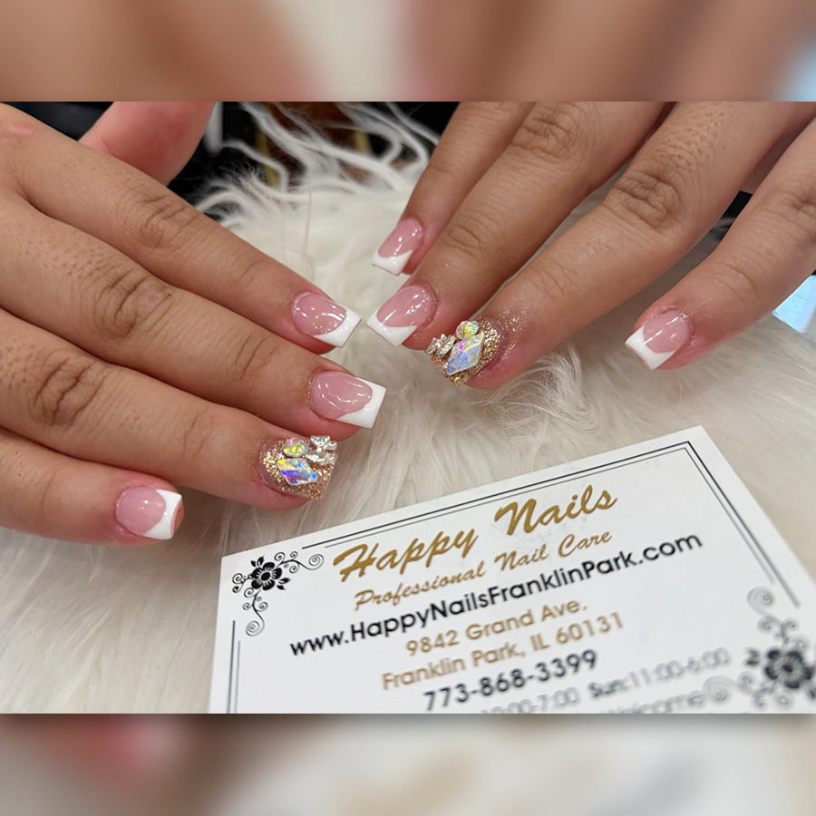 HAPPY NAILS